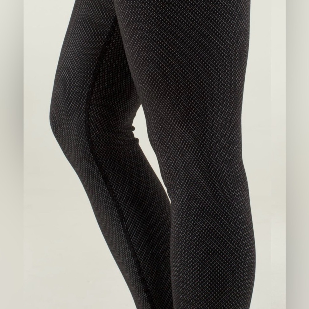 2014 Lululemon Wunder Under Pant Legging Diamond Dot Black White Size 10 - Picture 5 of 10